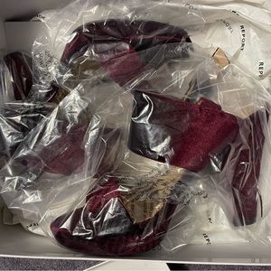 Report Burgundy Lawrence Platform Heels size 9